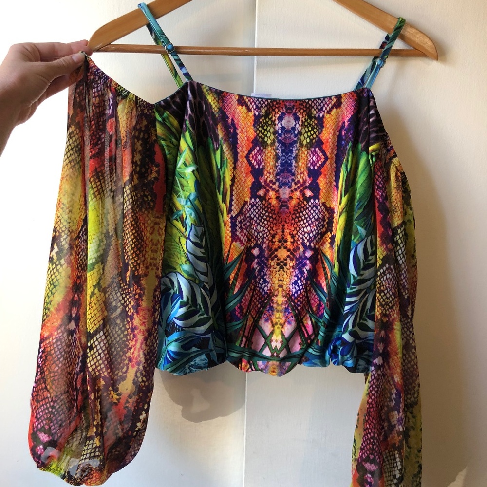 Venus Medium Off Shoulder Womens Flowey Long Sleeve Open Snake Print Vibrant